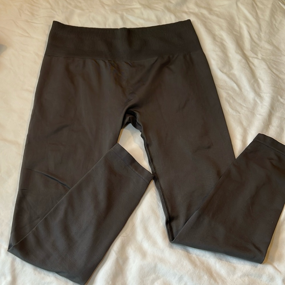 WomensBest Define 7/8 Leggings - size M